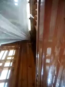 miss-su online show from April 14, 6:29 am