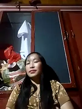 miss-su online show from November 12, 1:10 am