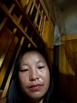 miss-su online show from April 14, 9:42 pm