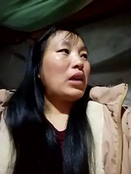 miss-su online show from January 7, 1:38 pm