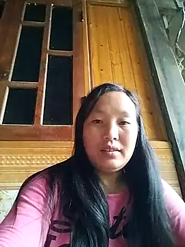 miss-su online show from March 23, 9:31 am