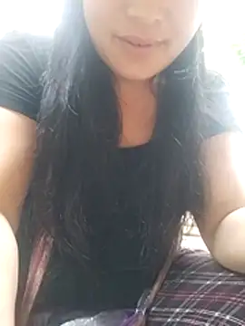 Snapshot of miss-su chatting on June 29, 1:23 am miss-su online show from June 29, 1:23 am