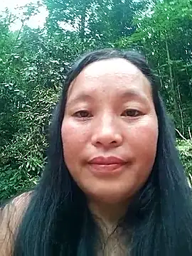 miss-su online show from April 17, 10:18 am