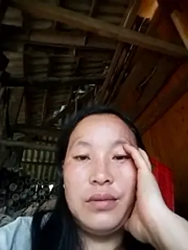 miss-su online show from April 7, 11:12 am