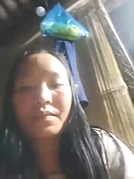 miss-su online show from April 15, 1:48 pm