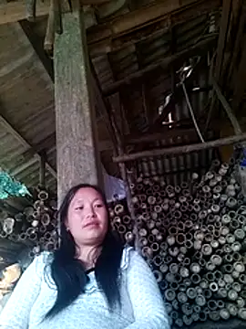 miss-su online show from March 29, 9:33 am