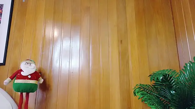 Zafiro Gem  online show from December 1, 8:42 pm