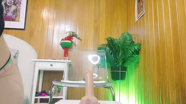 Zafiro Gem  online show from December 18, 6:34 pm