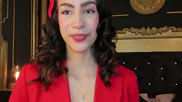 aitana johns online show from December 1, 12:28 pm