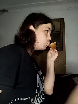 Snapshot of ToryTayler chatting on May 22, 7:34 pm ToryTayler online show from May 22, 7:34 pm