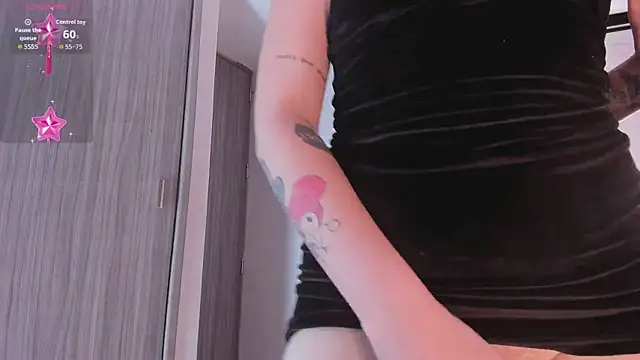 HelenaCole- online show from December 18, 1:37 pm