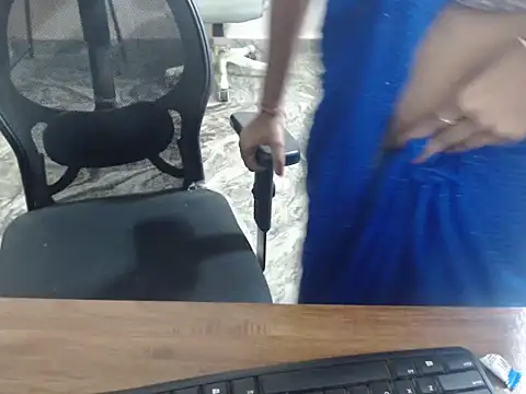  LoveBirds online show from March 8, 6:11 pm