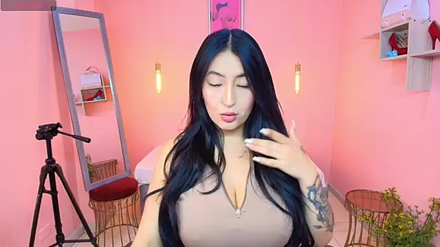 Isabella Mendez  online show from December 2, 1:46 pm