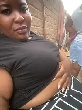 ThickTana online show from September 18, 3:37 pm