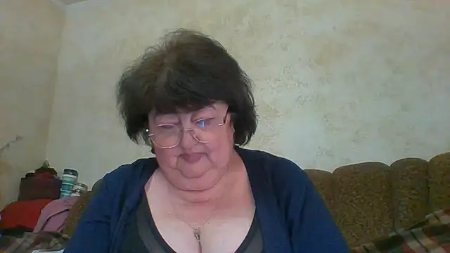Snapshot of MilaSky5303 chatting on June 14, 4:52 pm MilaSky5303 online show from June 14, 4:52 pm