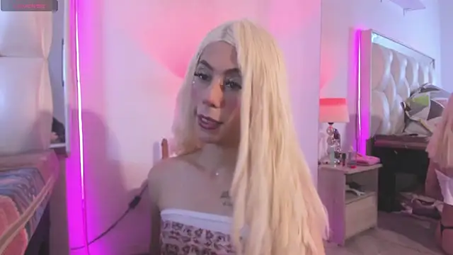 Darlyn tenderhot   online show from April 12, 5:16 pm