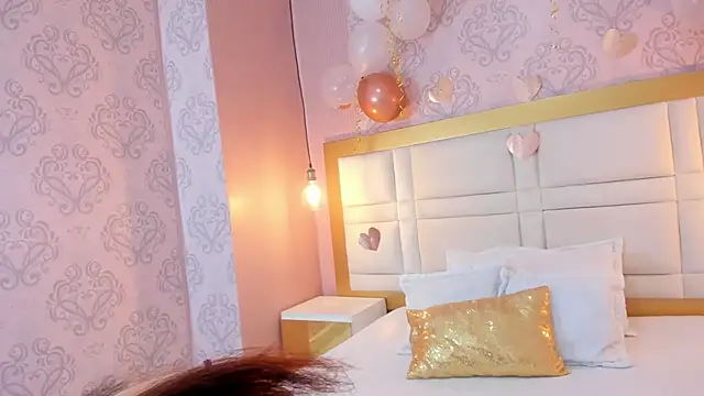 Briana 24 online show from November 3, 7:28 pm