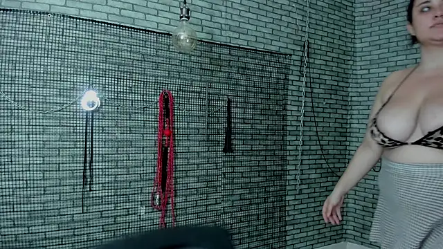 Briana 24 online show from February 17, 7:11 pm