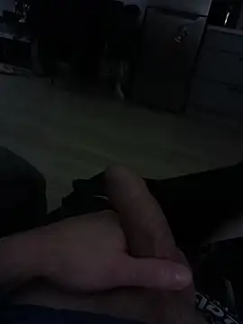 studdd716 online show from December 17, 4:01 pm