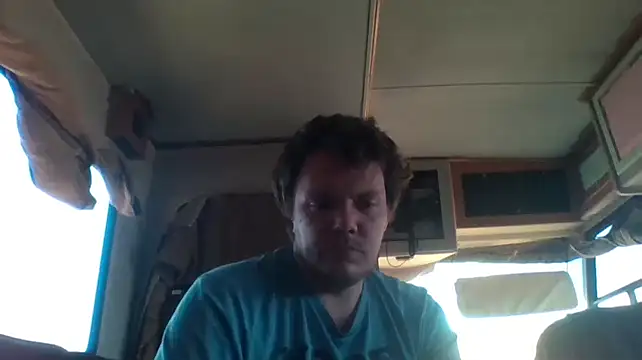 Snapshot of DeafGuyProud389 chatting on November 7, 7:29 pm DeafGuyProud389 online show from November 7, 7:29 pm