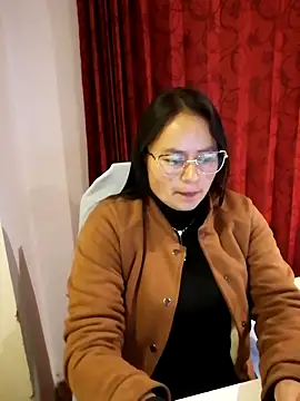 Daliz Leon online show from November 16, 10:57 pm