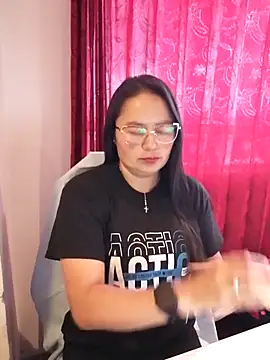 Daliz Leon online show from November 21, 7:46 pm