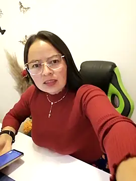 Daliz Leon online show from October 2, 1:31 am