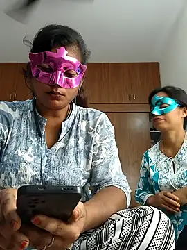 Snapshot of your_chandni04 chatting on September 22, 9:37 am your chandni04 online show from September 22, 9:37 am