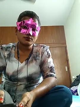 Snapshot of your_chandni04 chatting on September 20, 10:31 am your chandni04 online show from September 20, 10:31 am