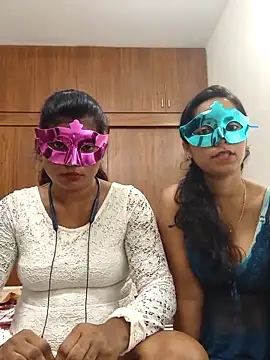 Snapshot of your_chandni04 chatting on October 15, 8:44 am your chandni04 online show from October 15, 8:44 am