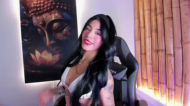 Snapshot of charlotte_mitchell_ chatting on June 2, 4:40 pm charlotte mitchell online show from June 2, 4:40 pm