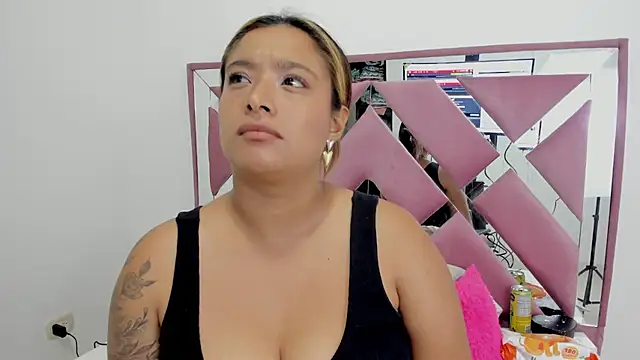 bellalumi online show from November 19, 4:45 am