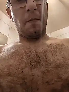 MC353535 online show from April 2, 11:11 pm