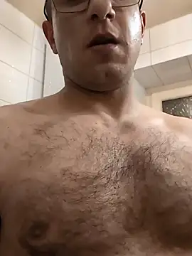 MC353535 online show from April 8, 11:28 pm