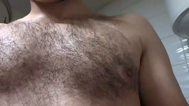 MC353535 online show from November 29, 8:20 pm