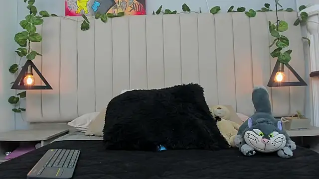 CandyGomez online show from November 6, 4:27 am