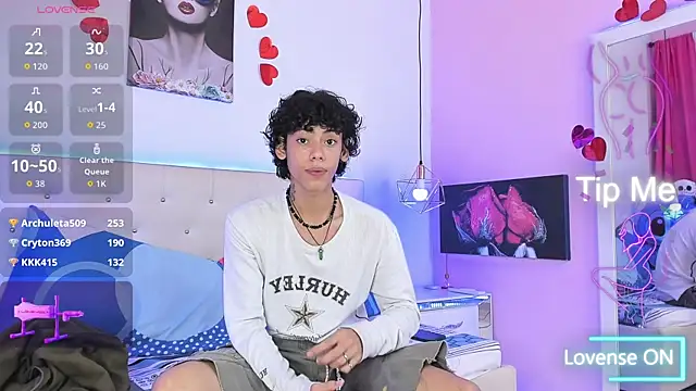 Snapshot of Thedoll_ethan7 chatting on October 21, 7:35 pm Thedoll ethan7 online show from October 21, 7:35 pm