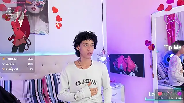 Snapshot of Thedoll_ethan7 chatting on September 25, 7:53 pm Thedoll ethan7 online show from September 25, 7:53 pm