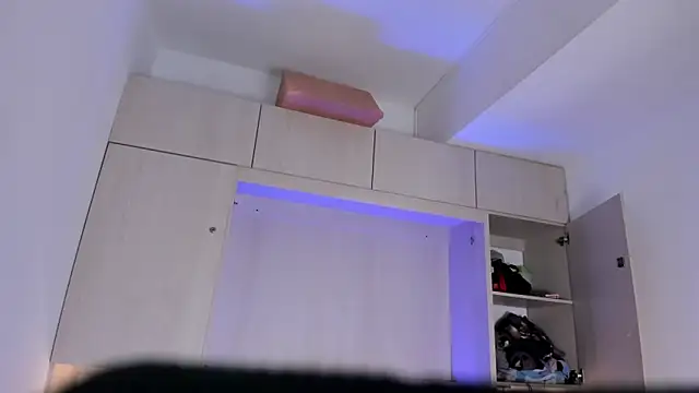 Stefannyevans  online show from September 12, 12:16 pm