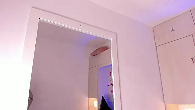 Stefannyevans  online show from November 1, 12:32 pm