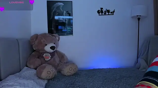 EmystarX online show from February 17, 9:45 pm