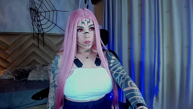  raven black online show from October 31, 1:41 pm