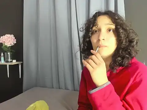 Snapshot of TeensNews18 chatting on November 26, 7:25 pm TeensNews18 online show from November 26, 7:25 pm