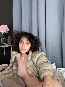 Snapshot of TeensNews18 chatting on February 12, 11:37 pm TeensNews18 online show from February 12, 11:37 pm