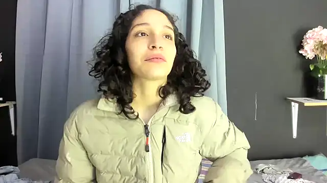 Snapshot of TeensNews18 chatting on November 21, 11:53 am TeensNews18 online show from November 21, 11:53 am