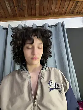 Snapshot of TeensNews18 chatting on February 20, 11:23 am TeensNews18 online show from February 20, 11:23 am