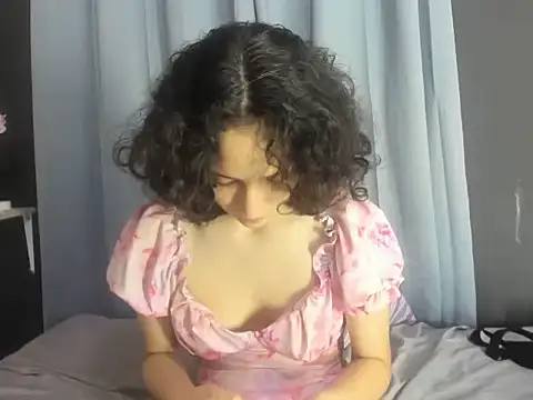 Snapshot of TeensNews18 chatting on November 29, 11:32 am TeensNews18 online show from November 29, 11:32 am