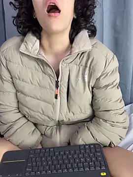 Snapshot of TeensNews18 chatting on February 14, 11:54 am TeensNews18 online show from February 14, 11:54 am