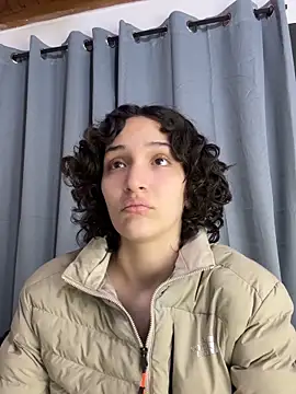 Snapshot of TeensNews18 chatting on February 13, 11:43 am TeensNews18 online show from February 13, 11:43 am