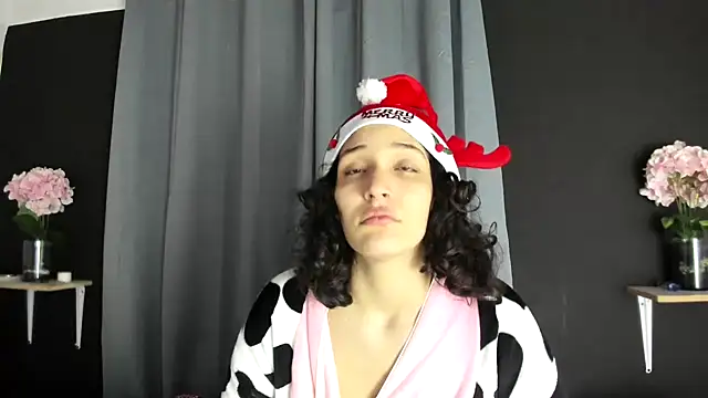 TeensNews18 online show from December 19, 11:45 am